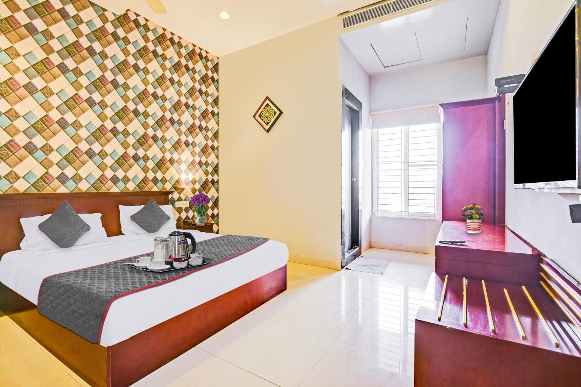 Collection O Oth Sri7 Inn Anantapur Exterior foto