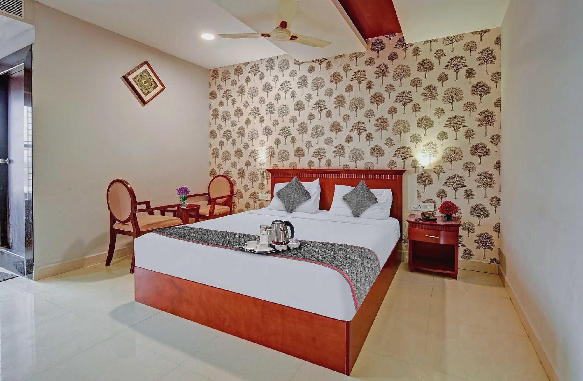 Collection O Oth Sri7 Inn Anantapur Exterior foto